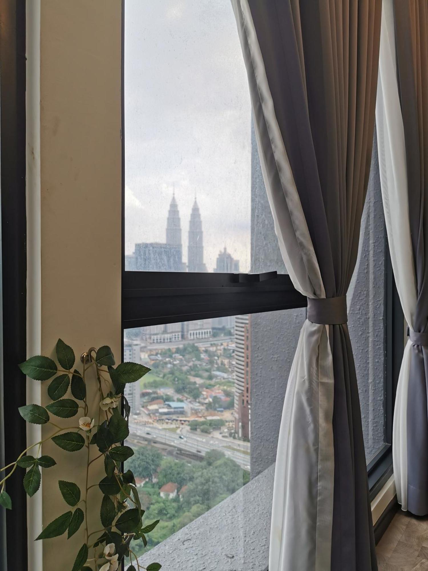 Expressionz Professional Suites By Aurora Summer Suites Kuala Lumpur Ngoại thất bức ảnh